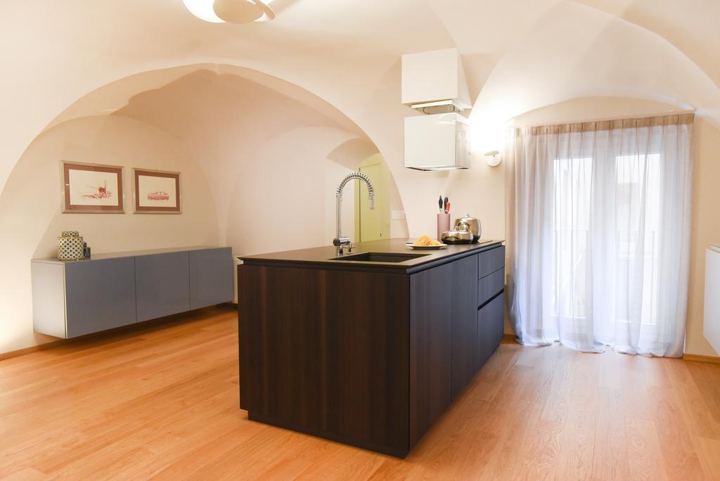 Flatinbo Apartments - Santo Stefano Bologna Buitenkant foto